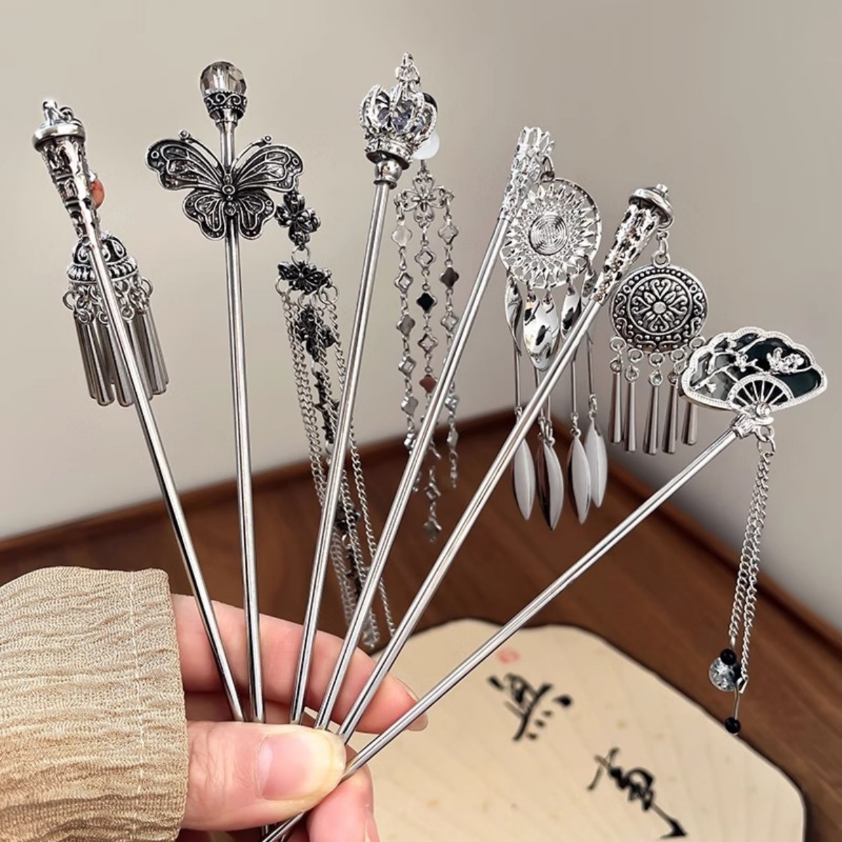 Pearl Hair Pin - دبوس شعر نسائي أنيق عتيق فضي