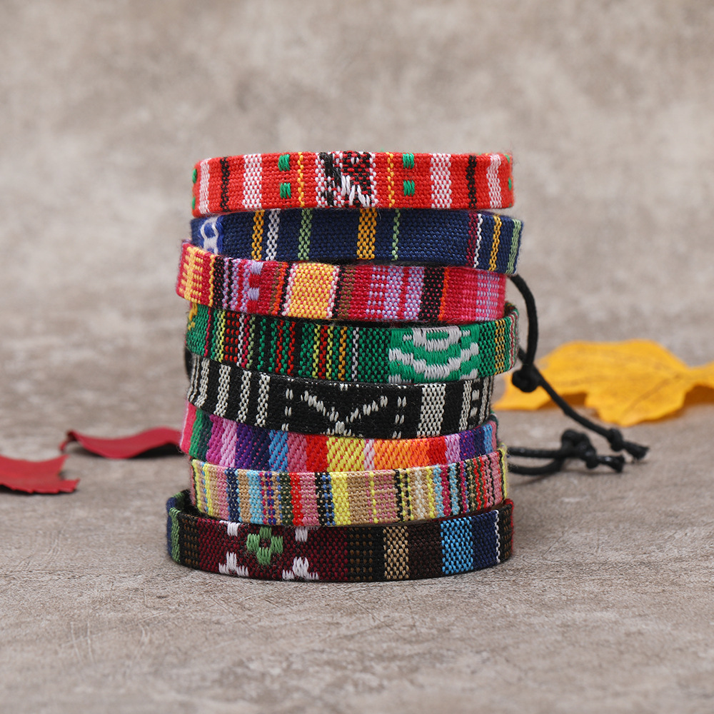 Women Accessories Nepal - مجموعة إسورة نيبال ملونة للنساء والرجال