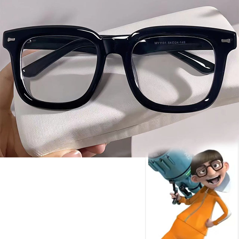 نظارات تنكرية مستوحاة من فيلم  - مراجعة Women Accessories Vector وسعره