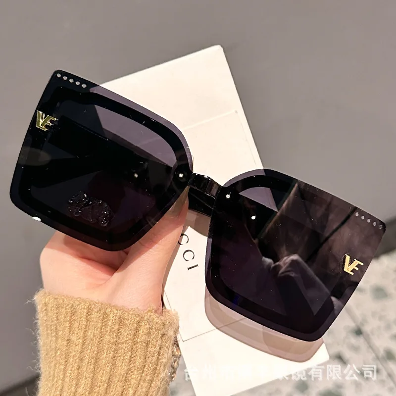 نظارات شمسية جديدة رائعة بدون  - مراجعة Sunglasses Oversized Square وسعره