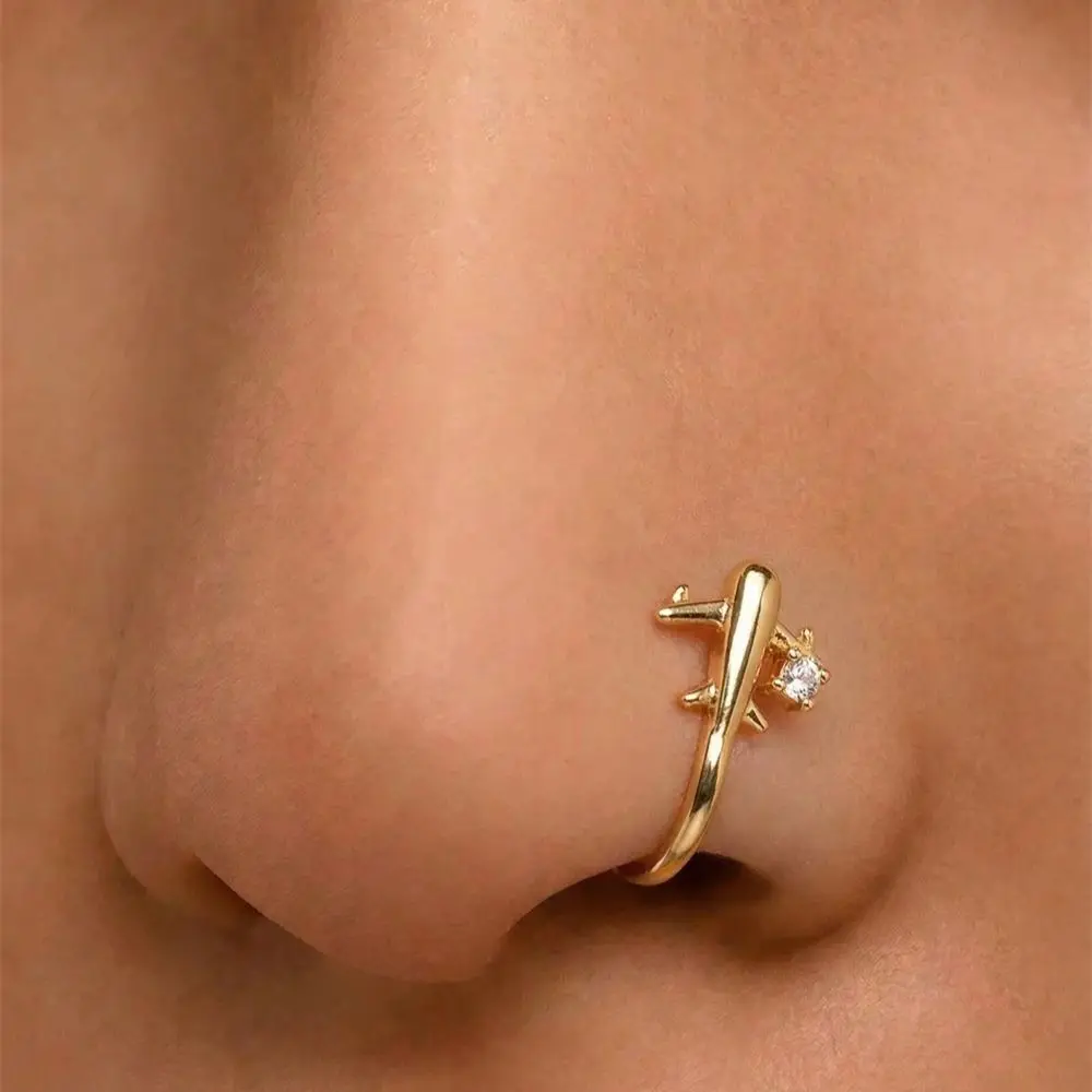 مشبك أنف بتصميم طائرة بدون ثقب - مراجعة Women Accessories Sale وسعره